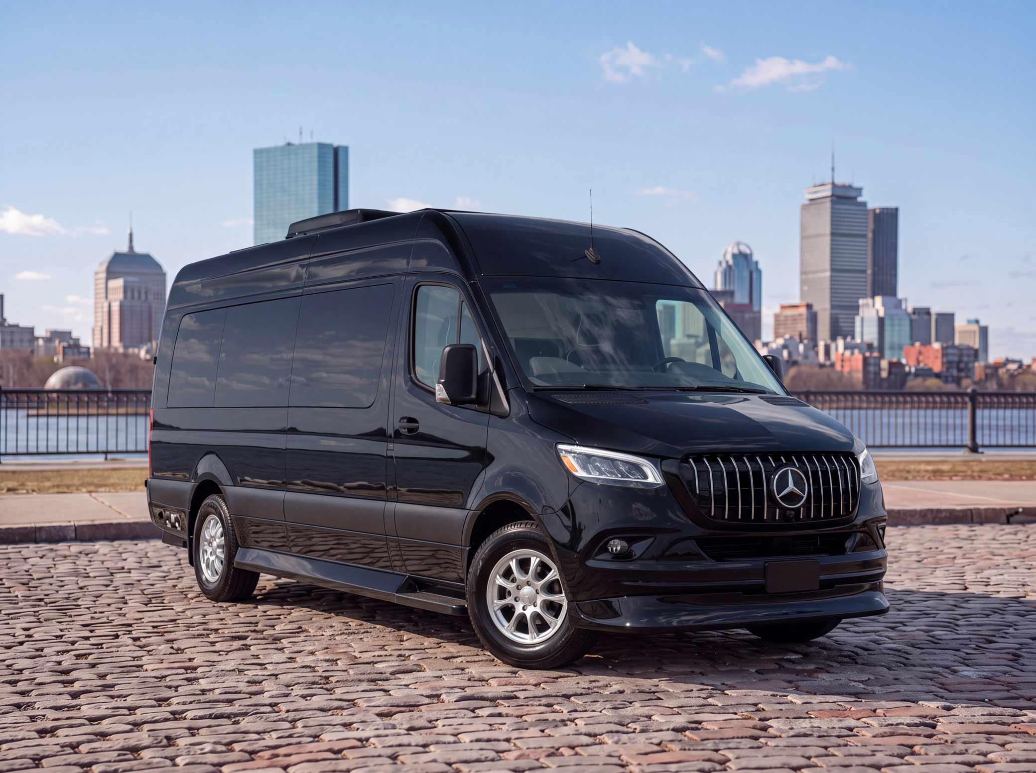Mercedes-Benz Sprinter front three-quarter